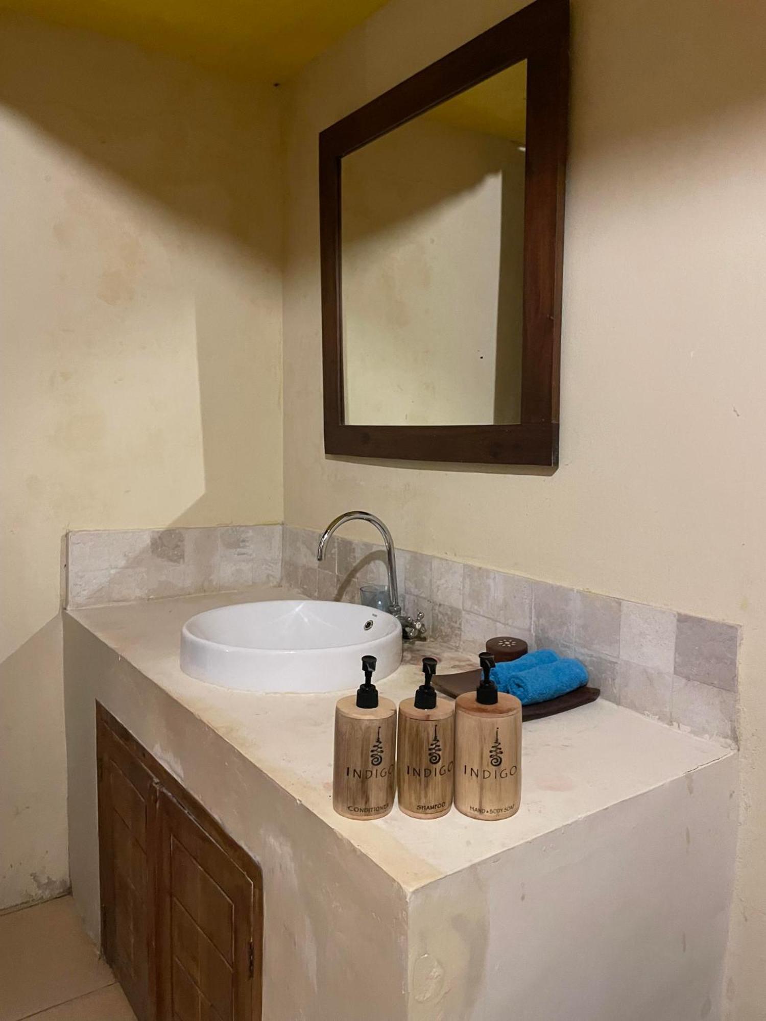 Indigo Bungalows Gili Trawangan Luaran gambar